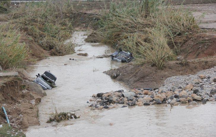 Adana'da sular çekildi! Selin hasarı ortaya çıktı G2