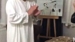 Mesih olduğunu iddia eden Hasan Mezarcı 'doğum günüm' diye Noel’i kutladı