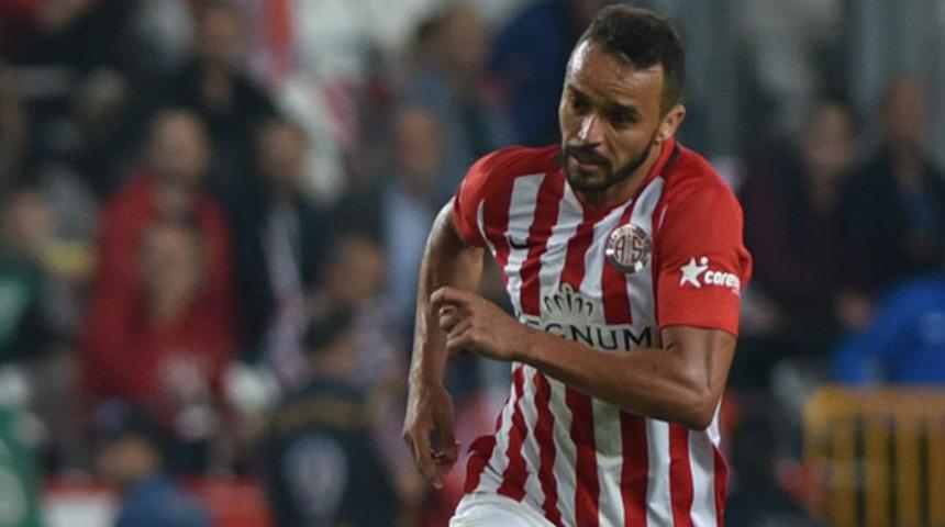 Antalyaspor'da tek eksik Charles