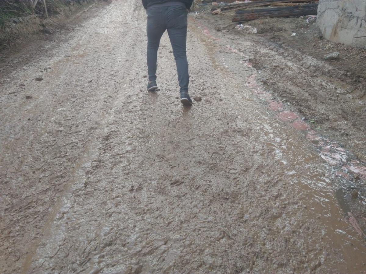 Sason&rsquo;da inşaat &ccedil;alışmaları caddeyi &ccedil;amur deryasına &ccedil;evirdi