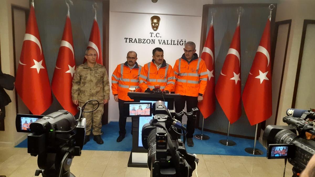 Bakan Pakdemirli: Karadeniz'deki yangınların tamamı s&ouml;nd&uuml;r&uuml;ld&uuml;