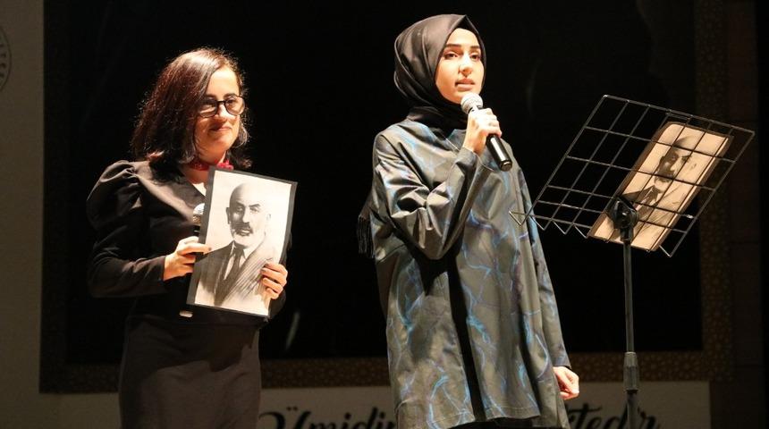 Amasya &Uuml;niversitesi Mehmet Akif Ersoy&rsquo;u andı