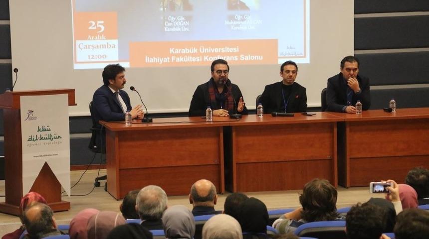 Sanat&ccedil;ı akademisyenler "Musiki"yi hem anlattı hem seslendirdi