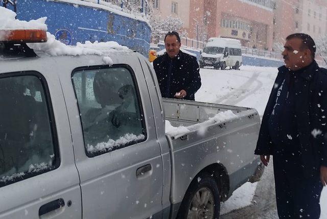 Hakkari’de kar lastiği ve zincir denetimi