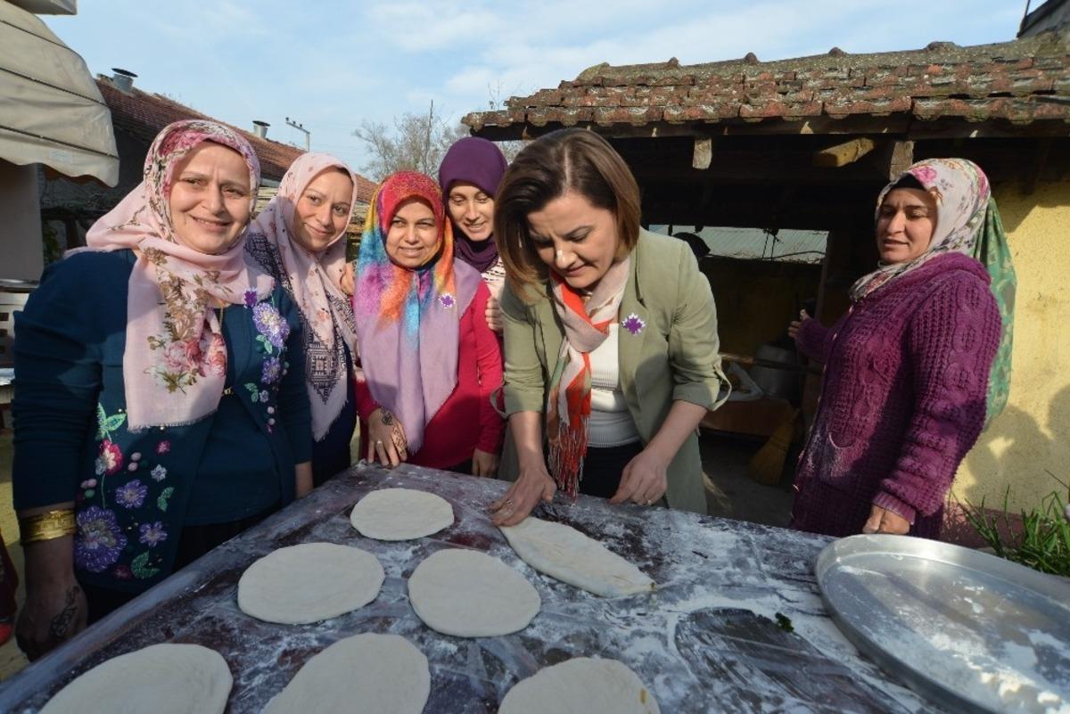 Başkan H&uuml;rriye, Mancarlı pideyi T&uuml;rkiye&rsquo;ye tattıracak