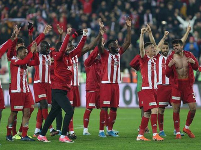 Sivasspor'un kampanyasına destek