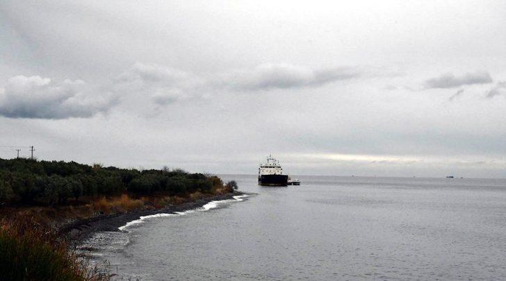 Şarköy'de kuru yük gemisi karaya oturdu! Kaptan yardım istemedi G1