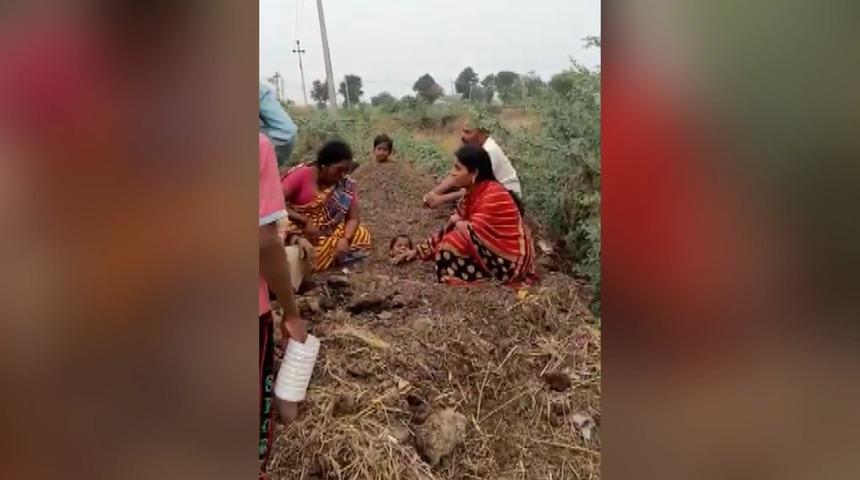 İnanılmaz! Engelli çocukları toprağa gömüp iyileşmelerini beklediler