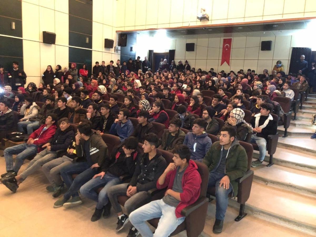 Hizan&rsquo;da &lsquo;&Ccedil;ocuk K&uuml;t&uuml;phanesi&rsquo; a&ccedil;ıldı