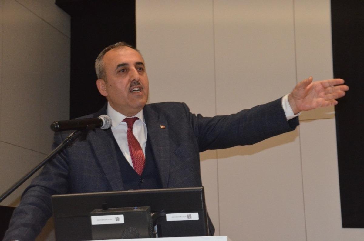 Bah&ccedil;acı: "Şehir hastaneleri rant i&ccedil;in değil hizmet i&ccedil;in yapıldı"