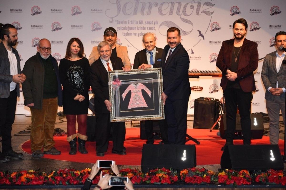 Sanatla ge&ccedil;en bir &ouml;m&uuml;r