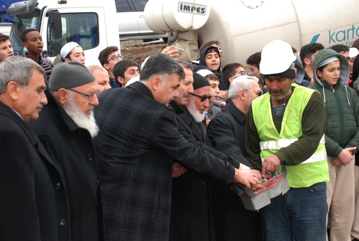 Isparta Mekke Eğitim Vakfı&rsquo;nda 3. eğitim binası temeli atıldı