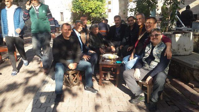 Asker arkadaşları 32 yıl sonra buluştu