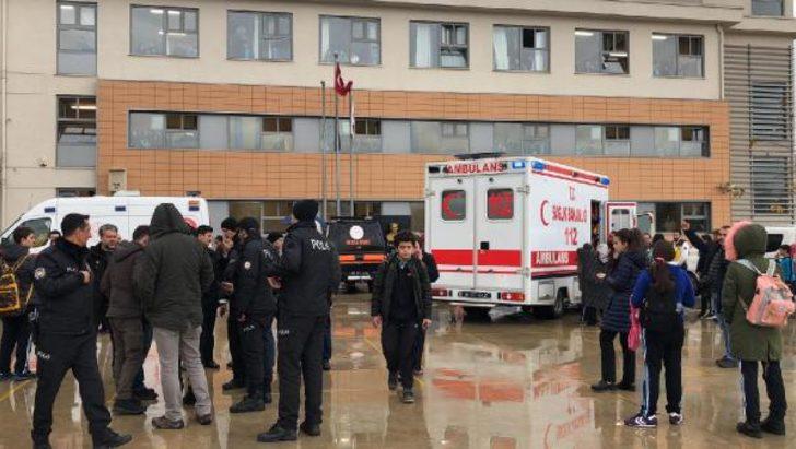 Bursa'da 27 öğrenci ve 1 öğretmen hastaneye kaldırıldı G1