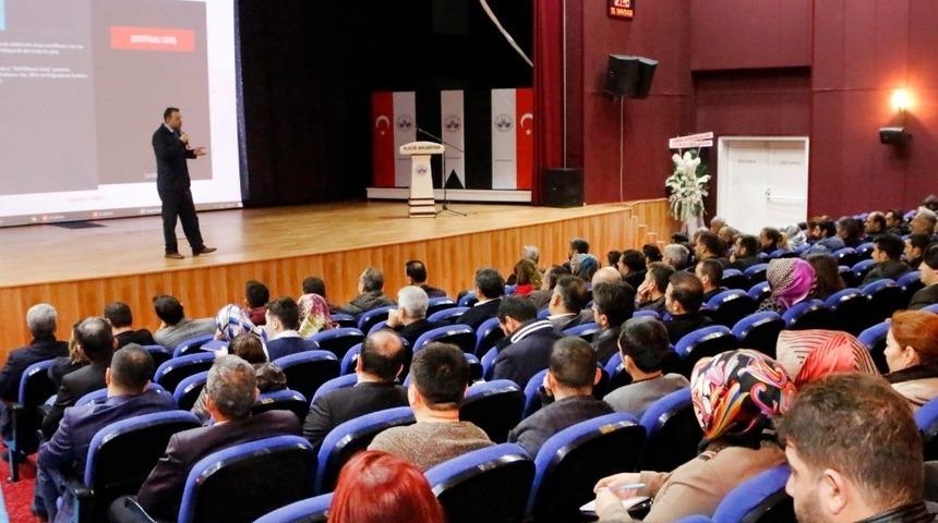 Elazığ&rsquo;da belediye personeline EBYS eğitimi