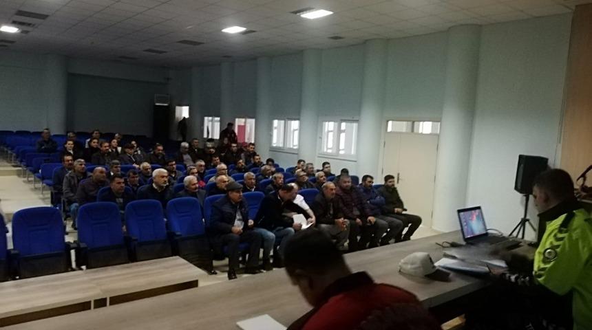 Okul servis şof&ouml;rlerine seminer