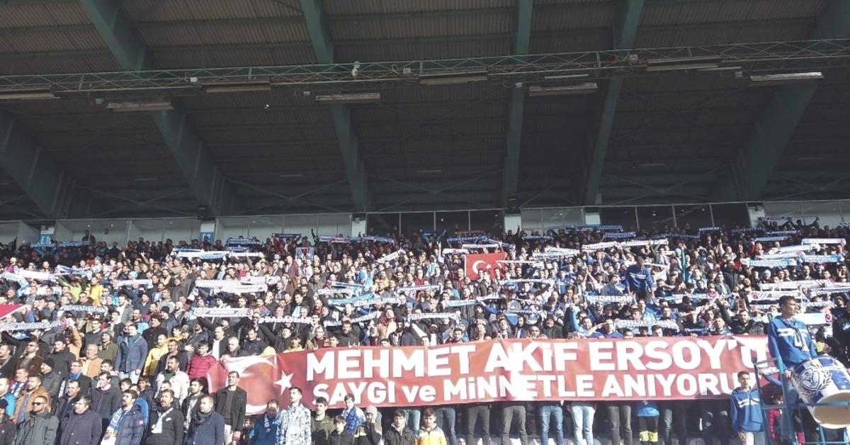 Erzurum Akif&rsquo;i unutmadı