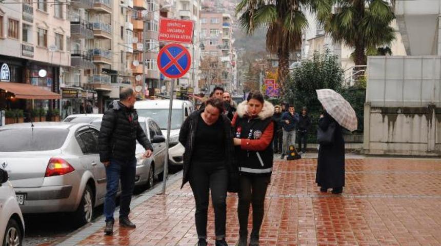 İzmit'te masaj salonuna fuhuş baskını!