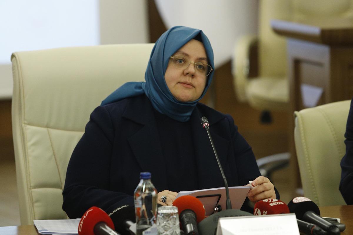 Asgari &uuml;cret, 2 bin 324,70 TL olarak belirlendi