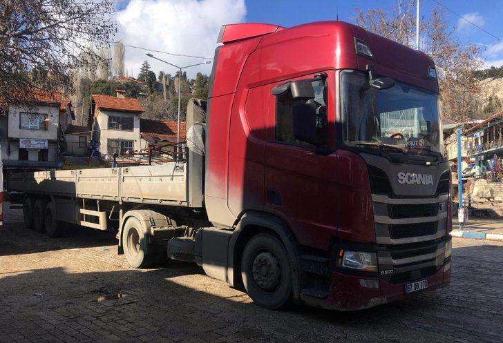 Tırın çarptığı yaşlı adam hayatını kaybetti G1