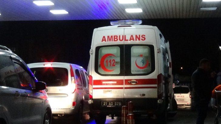 Maskeli bir grup yoldan geçen aracı kurşun yağmuruna tuttu G3