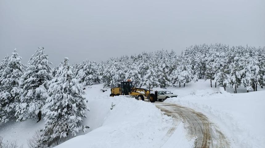 Adıyaman&rsquo;da 34 k&ouml;y ve 60 mezraya ulaşım sağlanamıyor