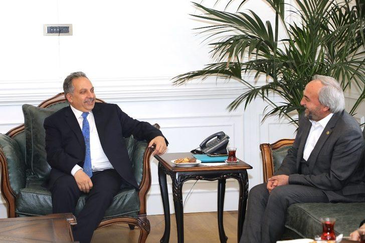 Eğitim-Bir-Sen’den Başkan Yalçın’a ziyaret G3