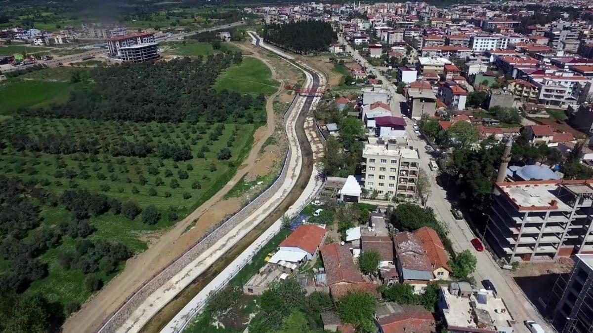 DSİ&rsquo;den Menderes&rsquo;e dere ıslah &ccedil;alışmaları