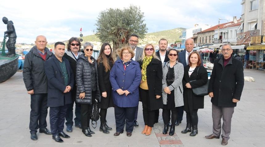 CHP Fo&ccedil;a&rsquo;nın yeni başkanı g&ouml;reve başladı