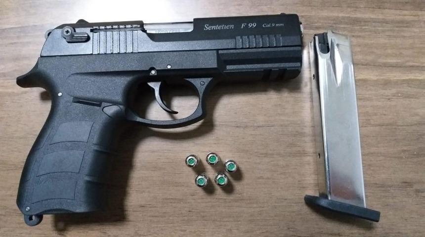 Balıkesir&rsquo;de 17 silah ele ge&ccedil;irildi