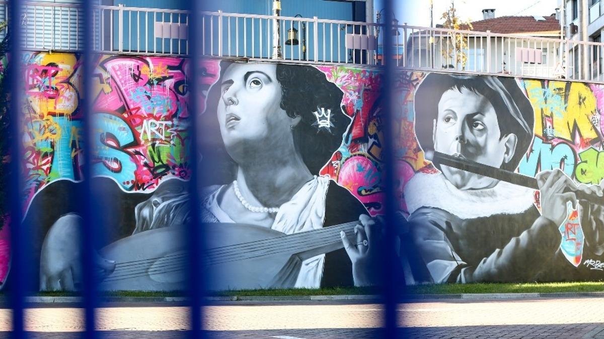 Maltepe&rsquo;de k&uuml;lt&uuml;r merkezi grafiti ile renklendi