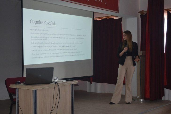 Kamu personeline ’Psikoloji’ semineri’ G4