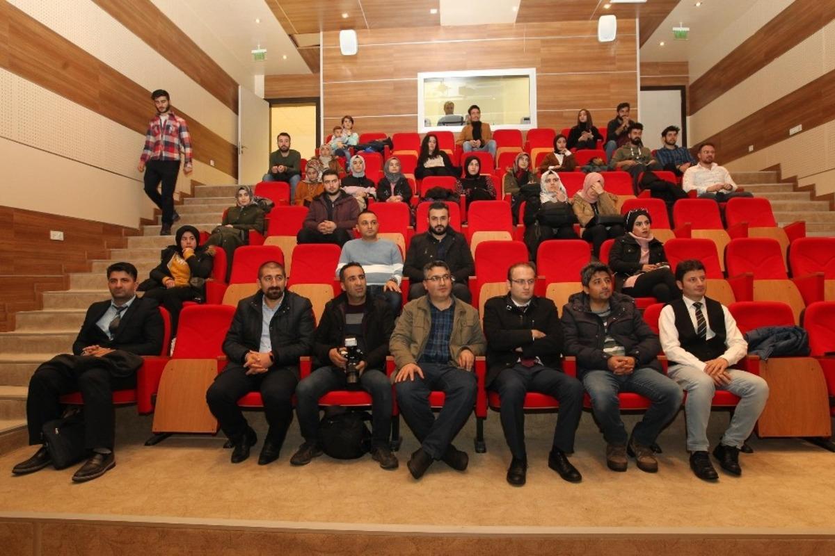 İHA muhabiri Olcay&rsquo;dan &lsquo;Fotoğrafın Teknik Dili&rsquo; s&ouml;yleşisi