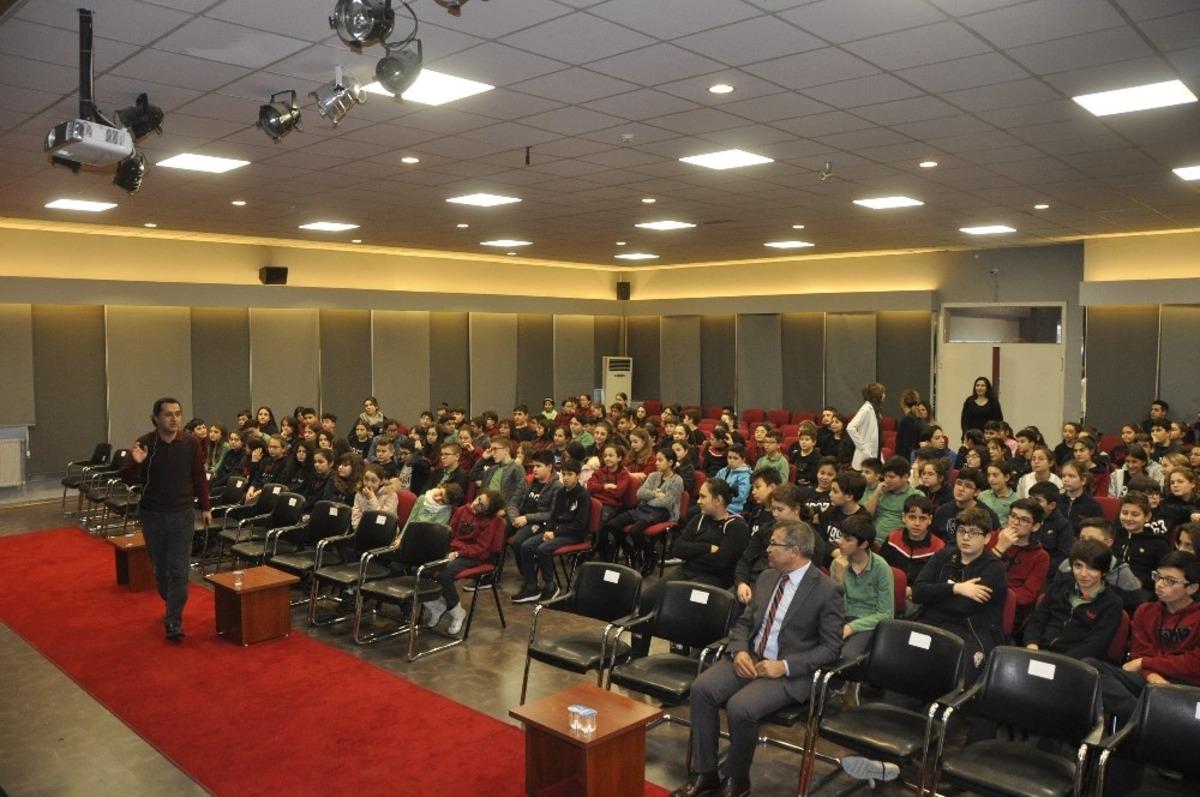 GKV&rsquo;de &ldquo;25 Aralık Bir Kahramanlık Destanı&rdquo; konulu konferans