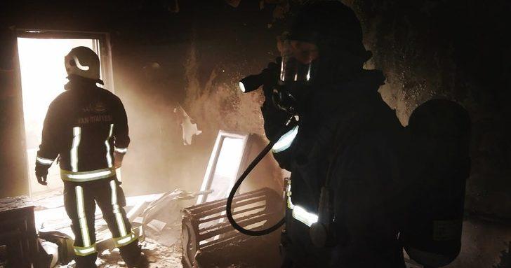 Van’da meydana gelen 4 ayrı yangına itfaiye ekipleri müdahale etti G4
