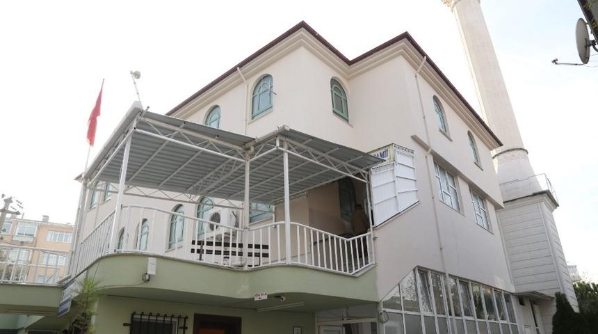 Y&uuml;zbaşılar Cami cemaatinden B&uuml;y&uuml;kşehir&rsquo;e teşekk&uuml;r