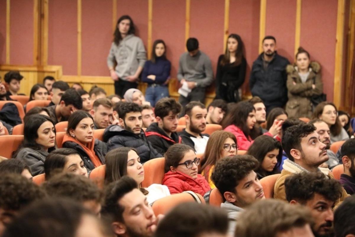 &lsquo;Otizm, Rekreasyon ve Fiziksel Aktivite&rsquo; konuşuldu