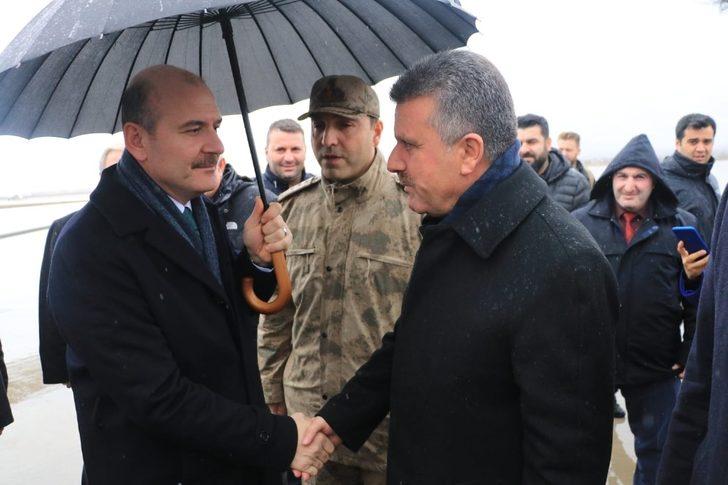 Elazığ'daki depremler sonrası İçişleri Bakanı Süleyman Soylu bölgeye gitti G2