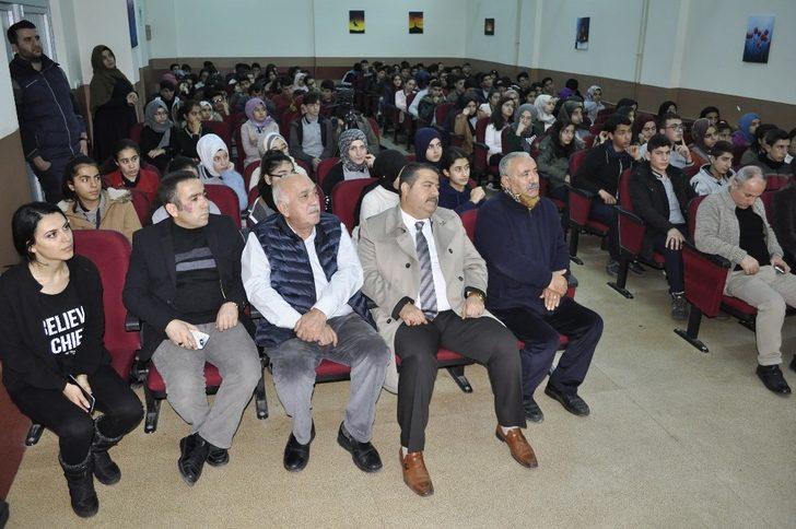 Öğrencilere başarının kilometre taşları konulu söyleyişi G2