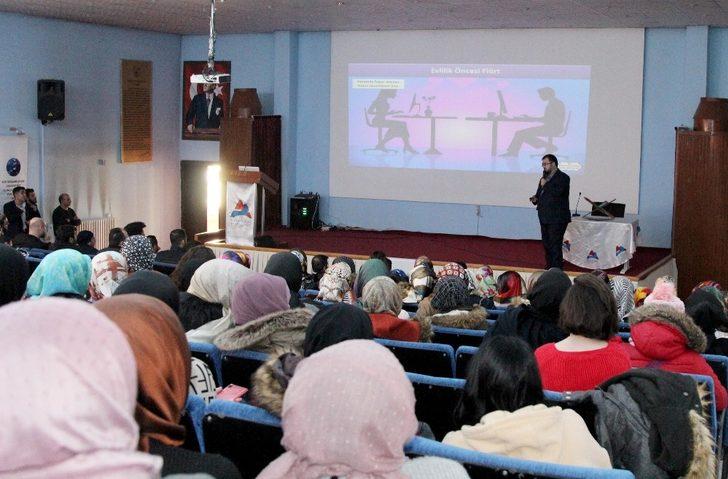 AİÇÜ’de “Aile ve Sosyal Medya’da Mahremiyet” konferansı düzenlendi G2