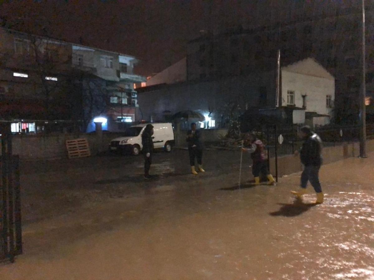 Başkan Yanmaz saha &ccedil;alışmalarının başından ayrılmıyor