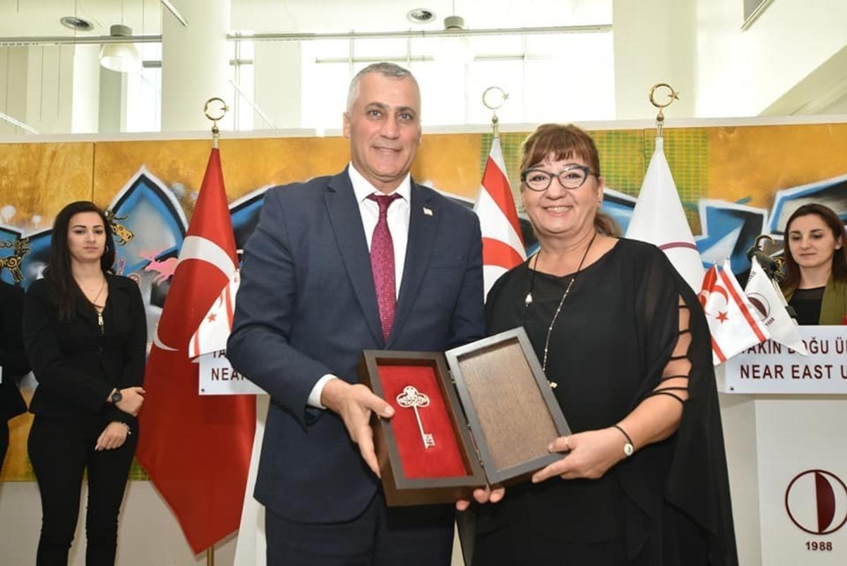 G&uuml;m&uuml;ş anahtar onur &ouml;d&uuml;l&uuml;ne layık g&ouml;r&uuml;ld&uuml;