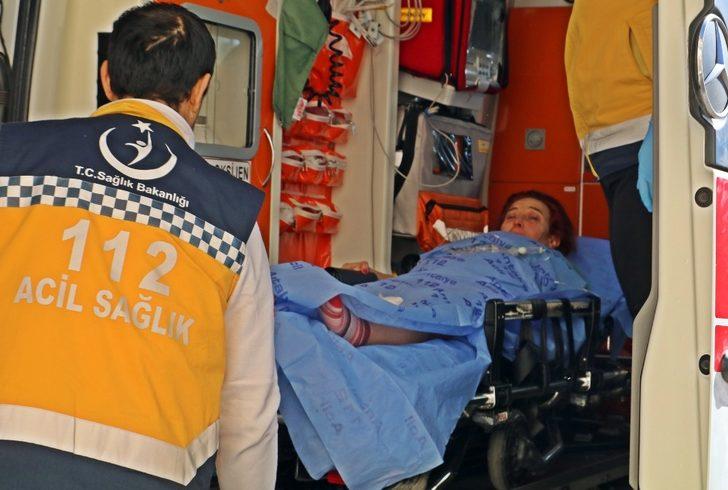 Komşusuyla gürültü kavgasına giren kadın bıçaklandı G4