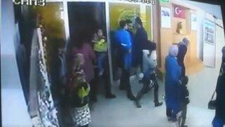 Saniye saniye kamerada! Depremden böyle kaçtılar