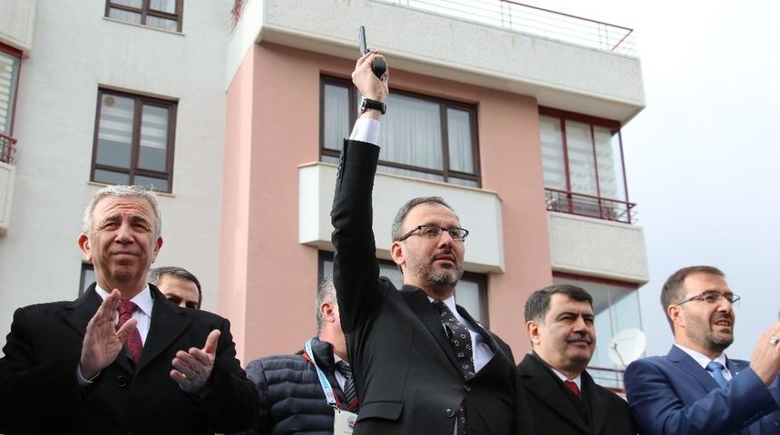 Bakan Kasapoğlu, 84. B&uuml;y&uuml;k Atat&uuml;rk Koşusu&rsquo;nun startını verdi