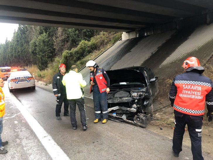 Mahir Ünal’ın makam şoförü kaza yaptı! Yaralılar var G2