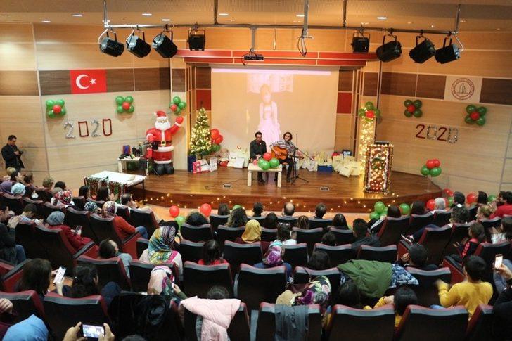 Minik hastalara yeni yıl eğlencesi G3