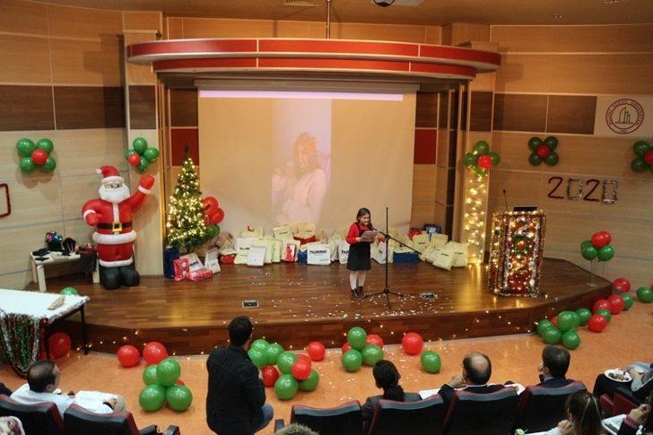 Minik hastalara yeni yıl eğlencesi G4