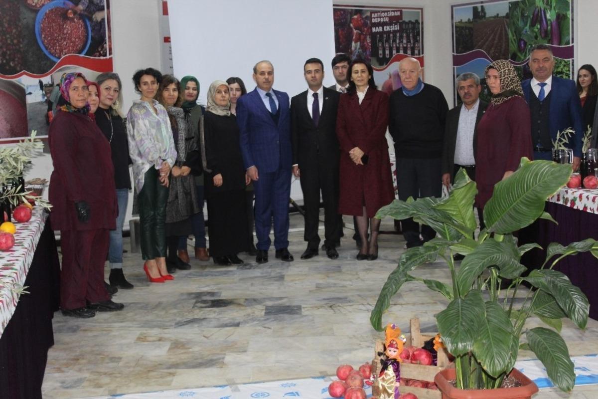 Oğuzeli Nar At&ouml;lyesi&rsquo;nde Nar-ı Aşk Sohbetleri yapıldı