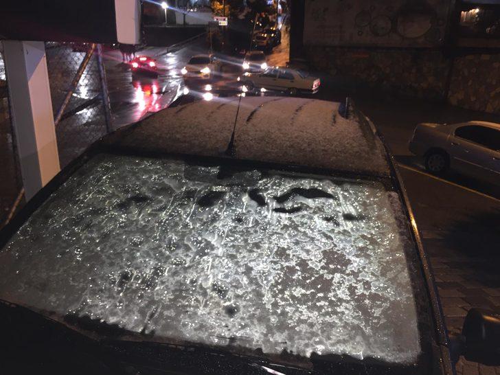 İstanbul'a mevsimin ilk karı yağdı! G3